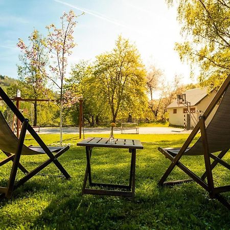 Hostel Mojan 앤드리자비카 외부 사진