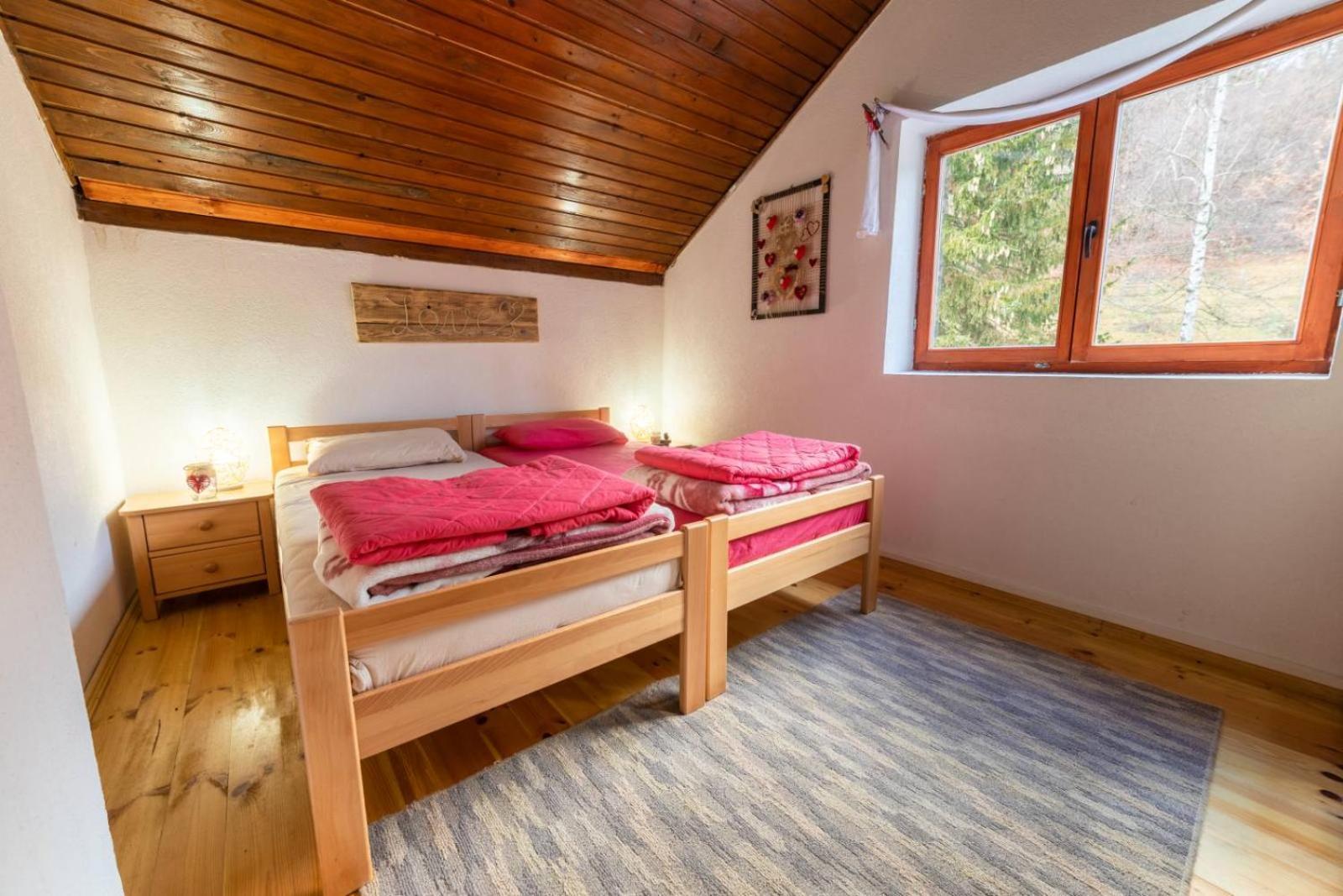 Hostel Mojan 앤드리자비카 외부 사진