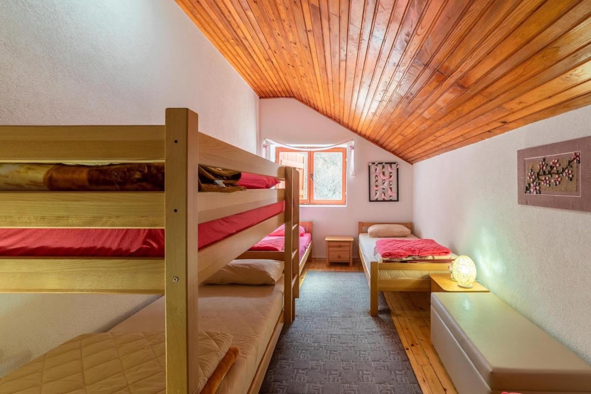 Hostel Mojan 앤드리자비카 외부 사진