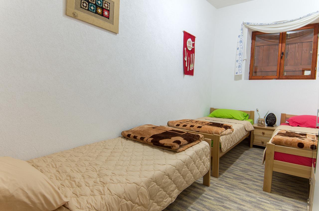 Hostel Mojan 앤드리자비카 외부 사진